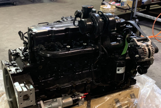 Komatsu SAA6D107E engine