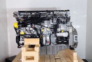 MTU 6R1500 engine